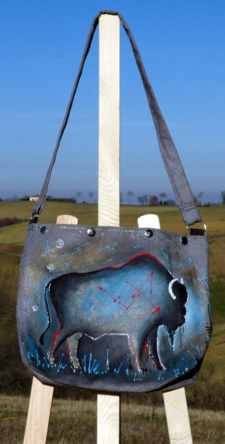  Handpainted bags - Lynna Konnych