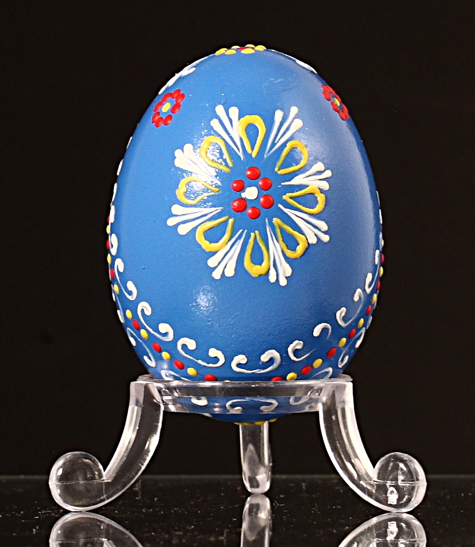 Oeuf décoré  à la paille et à la cire colorée : Slovaquie