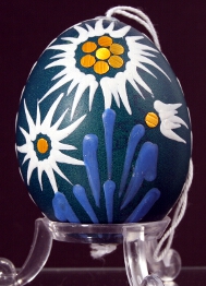 Oeuf décoré à la cire colorée et à la paille : Slovaquie