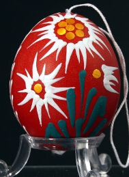 Oeuf décoré à la cire colorée et à la paille : Slovaquie