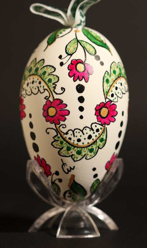 Decorated egg shell : Hungary