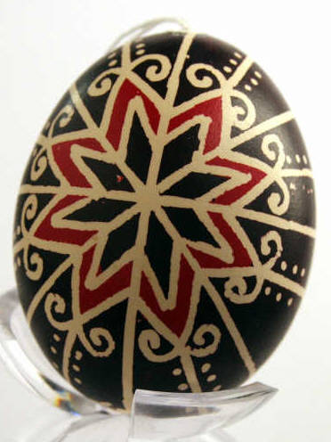 Oeuf de poule Pysanky - Technique traditionnelle de batik à la cire : Hongrie