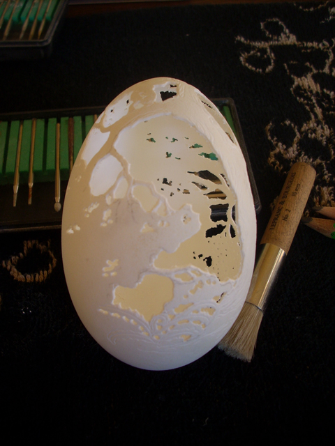 Christel Assante - carving carved eggs