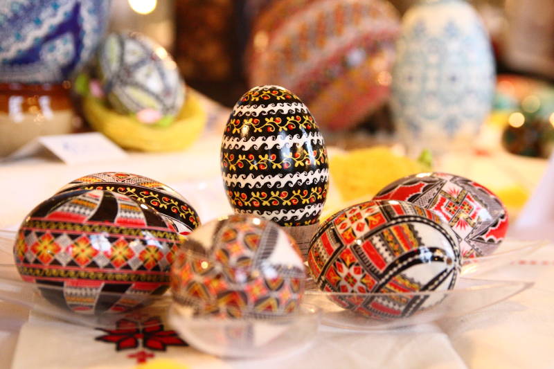 Viorica Semeniuc, Pysanky et cire colorée